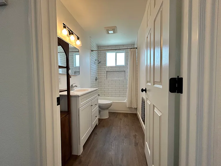 4745 Merrill Ave — Photo 12