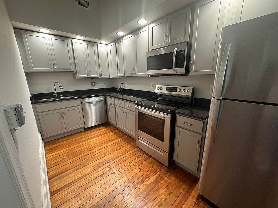 1st image of 442 Main St #206