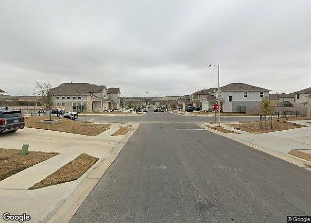 Exterior Neighborhood (street photo)