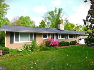 3525 Devon Dr, Falls Church, VA 22042