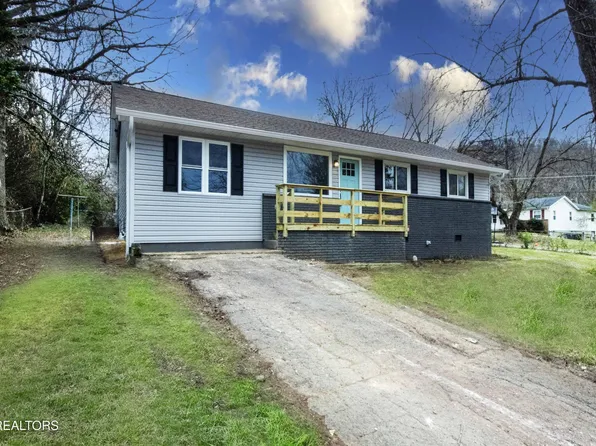 1300 E Red Bud Rd, Knoxville, TN 37920