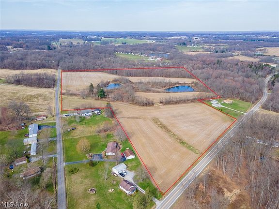 5th image of 48946 Brushville Rd