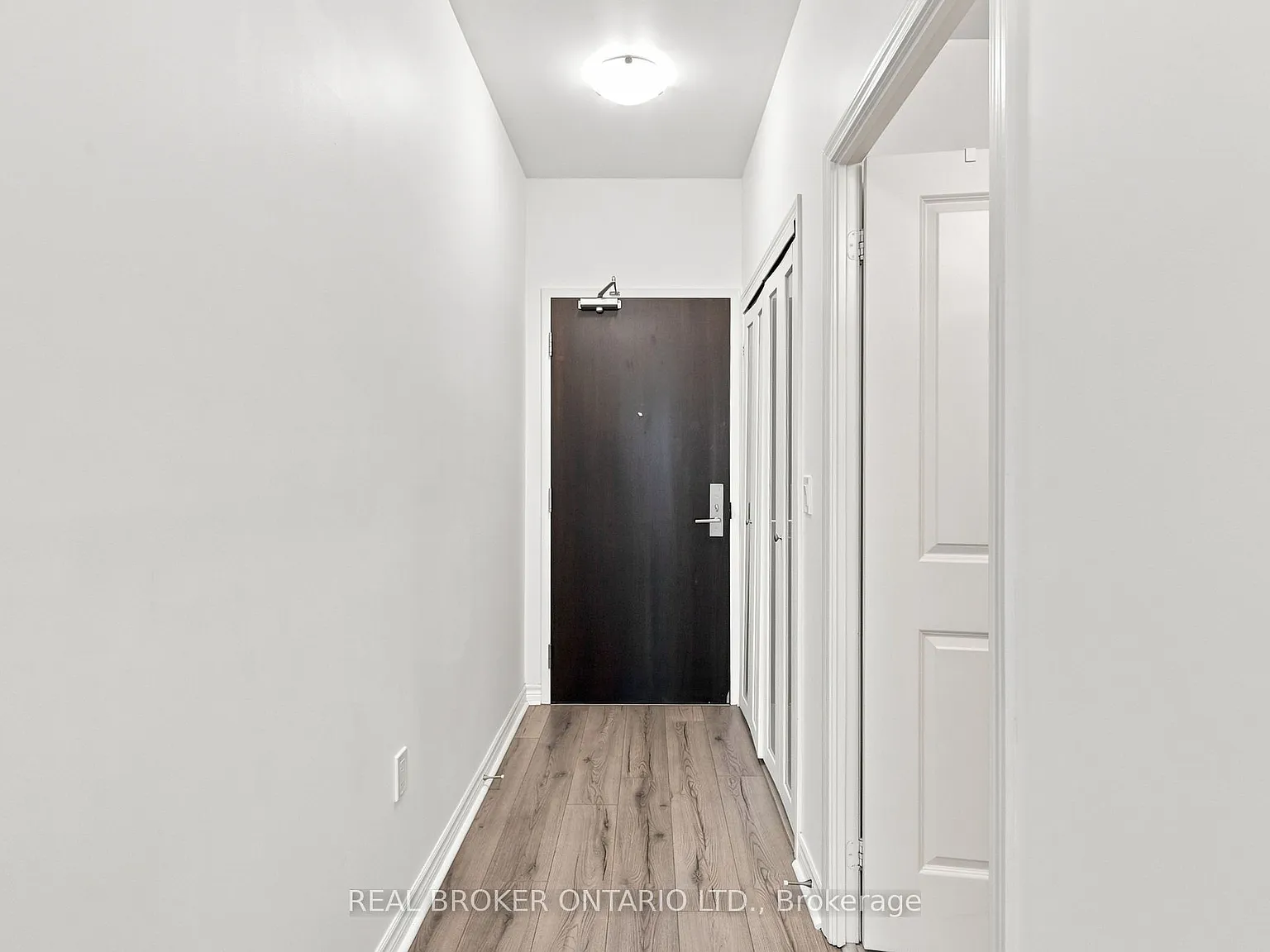 1 bed, $2,200 — Photo 4