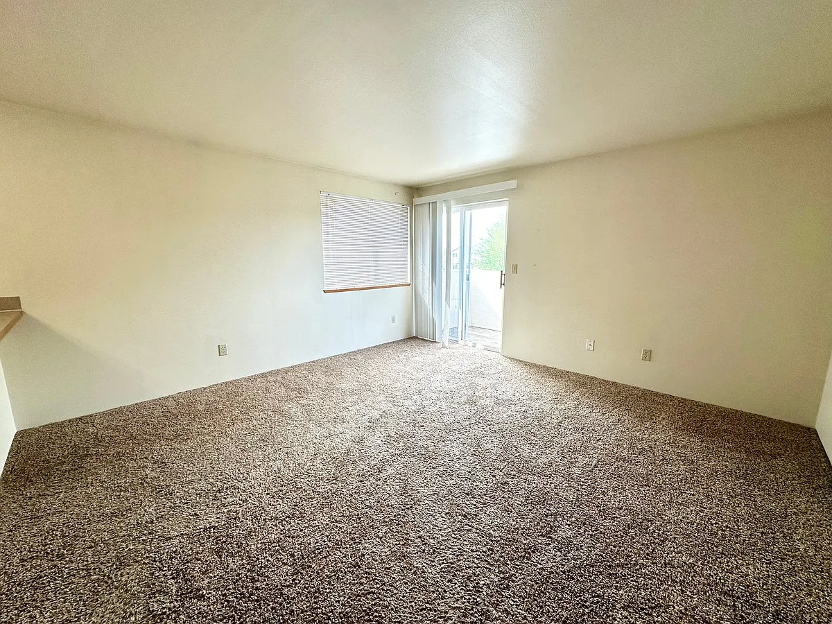 Building Photo - 808 Juniper Ave