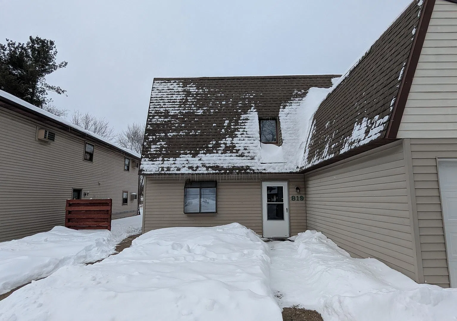 MN Cedar Village (819) — Photo 1