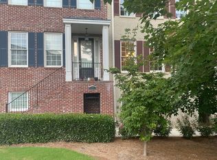 948 Persimmon Point, Sandy Springs, GA 30328