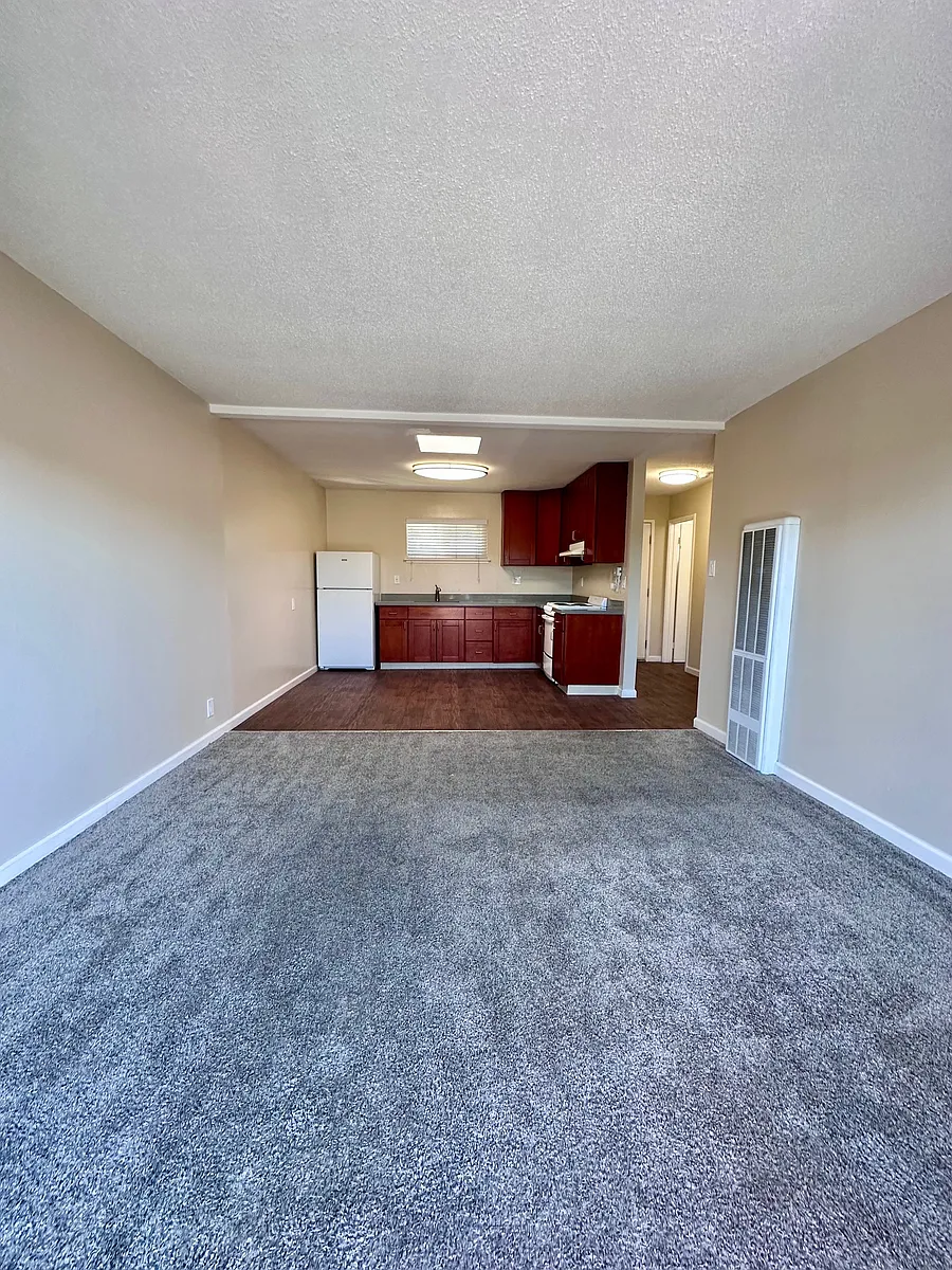 Building Photo - 19 Merrydale Rd #16