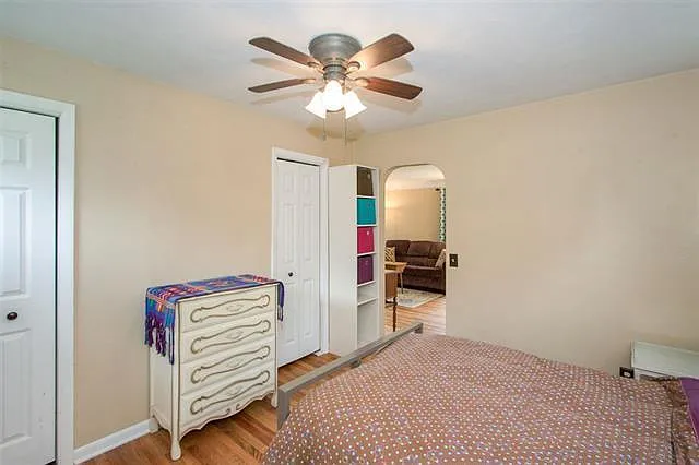 1610 Crescent St — Photo 10