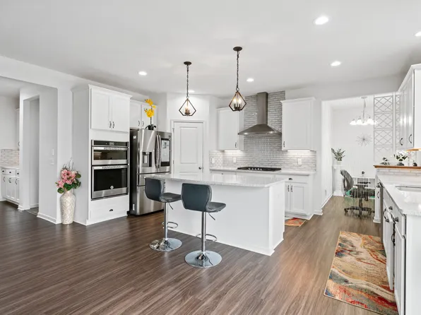 657 Aster Rd, Hamel, MN 55340