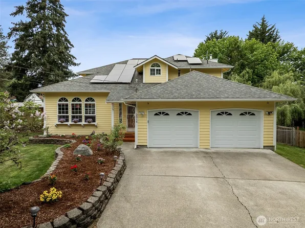 2014 9th Street SE, Puyallup, WA 98372