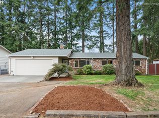 17321 NE Couch St, Portland, OR 97230