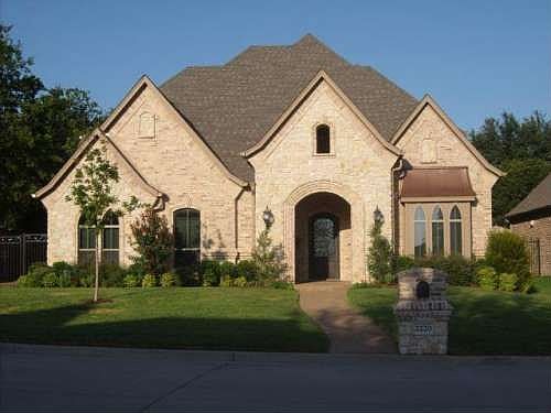 1st image of 2220 Farrington Ln