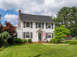 407 College Cres, Staunton, VA 24401