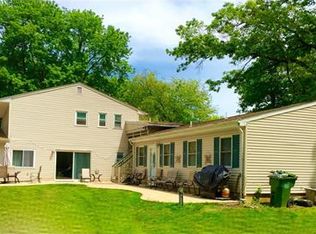 9 Scheid Dr, Parlin, NJ 08859