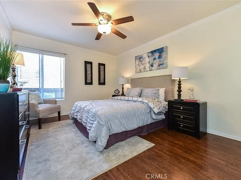 1345 Cabrillo Park Dr — Photo 7