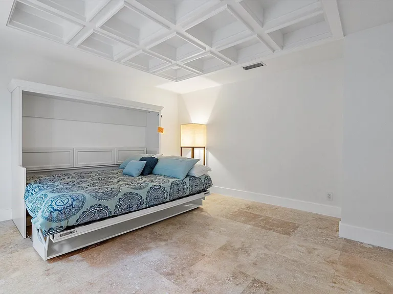 1421 Ponce De Leon Dr — Photo 44