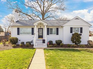 6020 Amherst Ave, Springfield, VA 22150