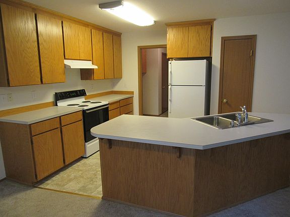 4th image of 10012 148th Street Ct E