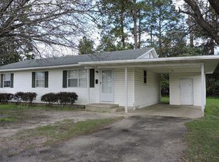 806 N Parrish Ave, Adel, GA 31620