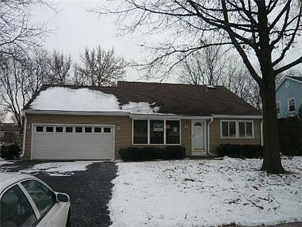 1st image of 726 Aspen Dr