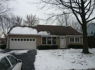 726 Aspen Dr, Buffalo Grove, IL 60089