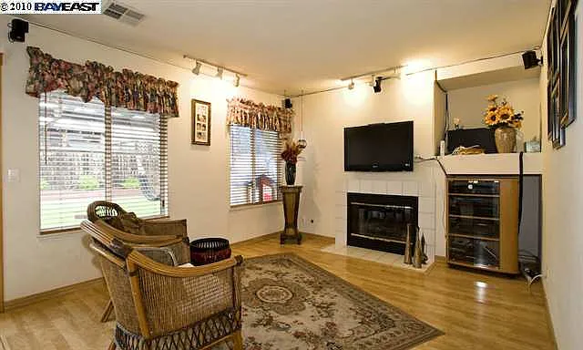 3565 Cade Dr — Photo 6
