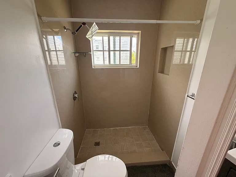 7124 Bay Dr #7 — Photo 10