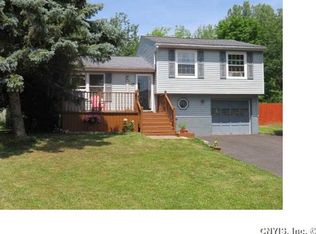 3882 Pintail Path, Liverpool, NY 13090