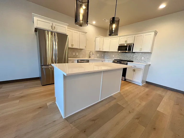 2420 E Caolinn Pl — Photo 8