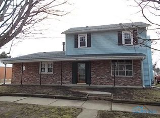 631 W Fremont St, Fostoria, OH 44830
