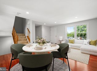 6558 Lochleigh Ct, Alexandria, VA 22315