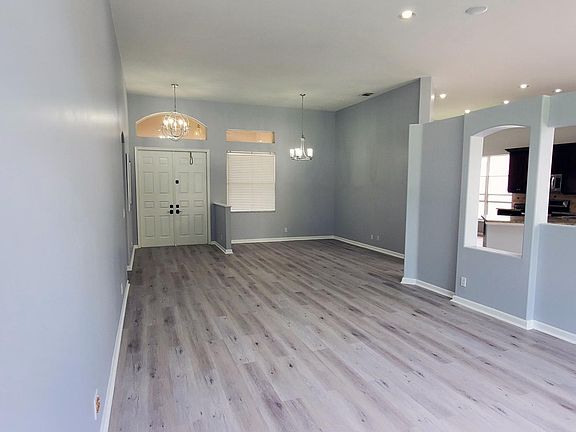 5th image of 5332 SW 32nd Ave