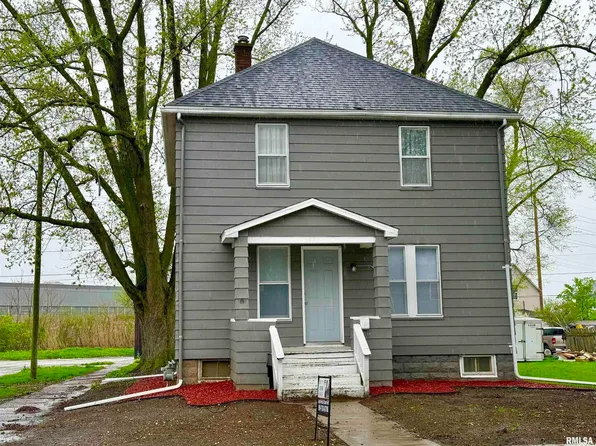 1360 12th Ave, East Moline, IL 61244