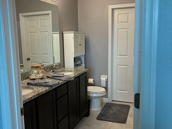 Room2: Bathroom