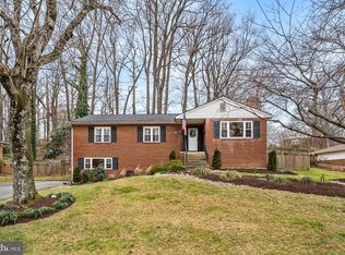3216 Patrick Henry Dr, Falls Church, VA 22044