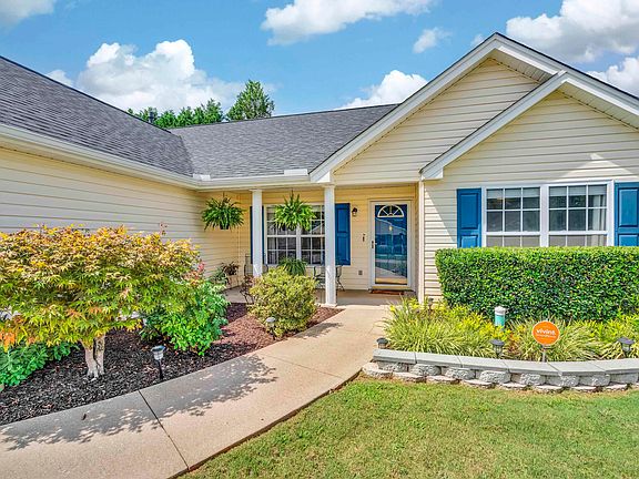 3rd image of 409 Longspur Ct