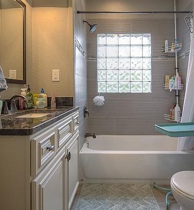 5th image of 3603 Central St #2S