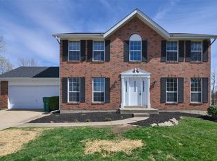 2839 Chapel View Dr, Florissant, MO 63031