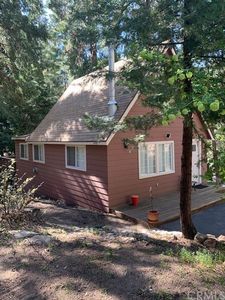 566 Electra Dr, Crestline, CA, 92325