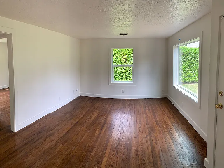 2510 SE Chestnut St — Photo 3