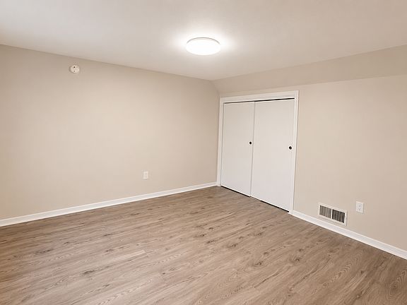 5th image of 48 Stevens St #2