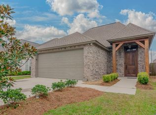 41025 Galvez Trails Blvd, Prairieville, LA 70769