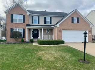 125 Sandstone Ridge Way, Berea, OH 44017