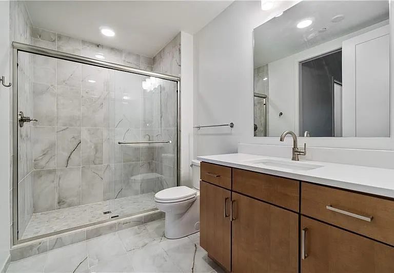 2635 Penn Ave #304 — Photo 8