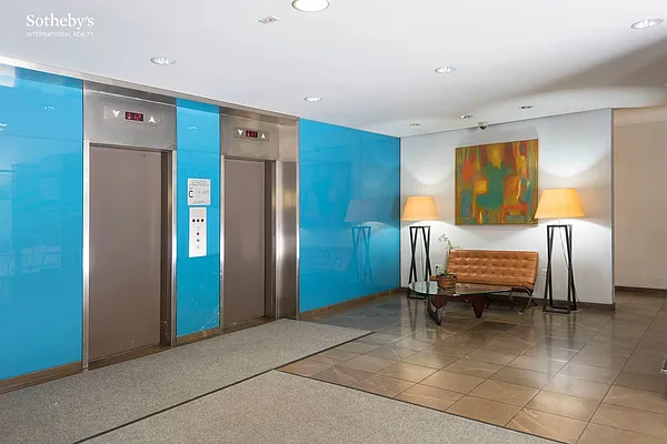 Sold by Sotheby's International Realty | media 8