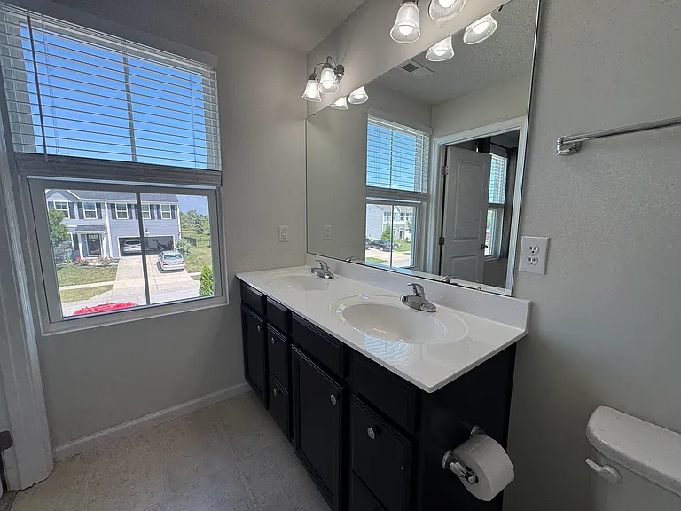 204 Dietz Dr — Photo 15