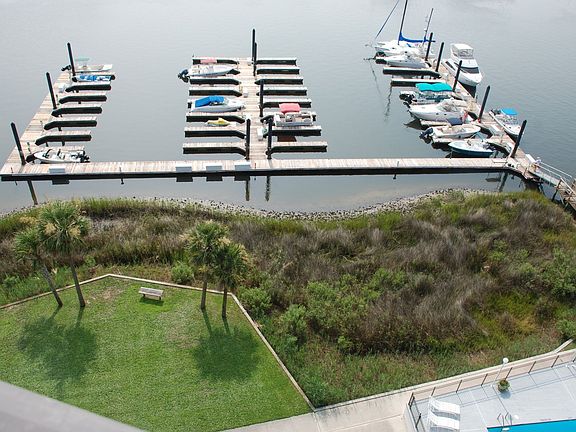 boat slips available for sale or rent