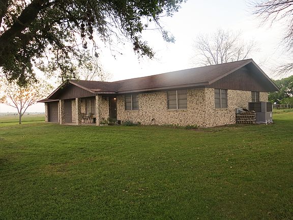 2nd image of 1208 County Road 349