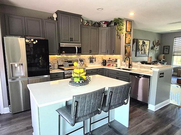 3rd image of 70 Village Green Ln