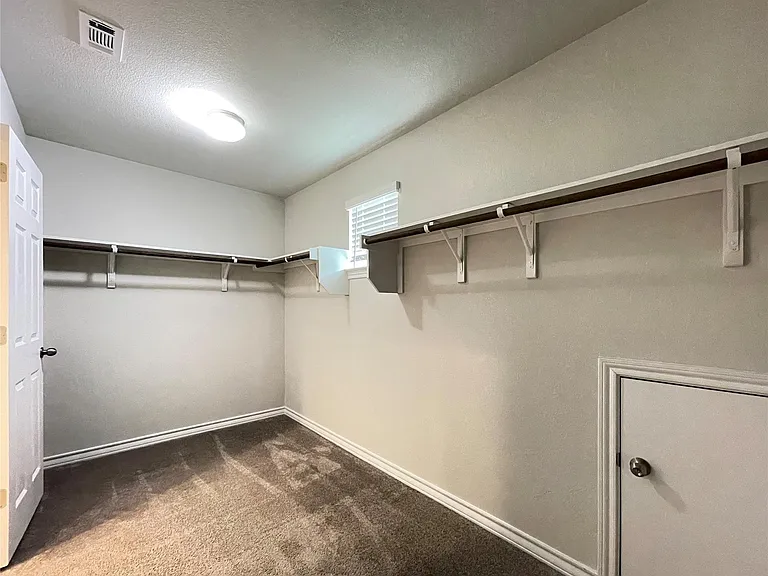 1602 Jacey Way — Photo 27